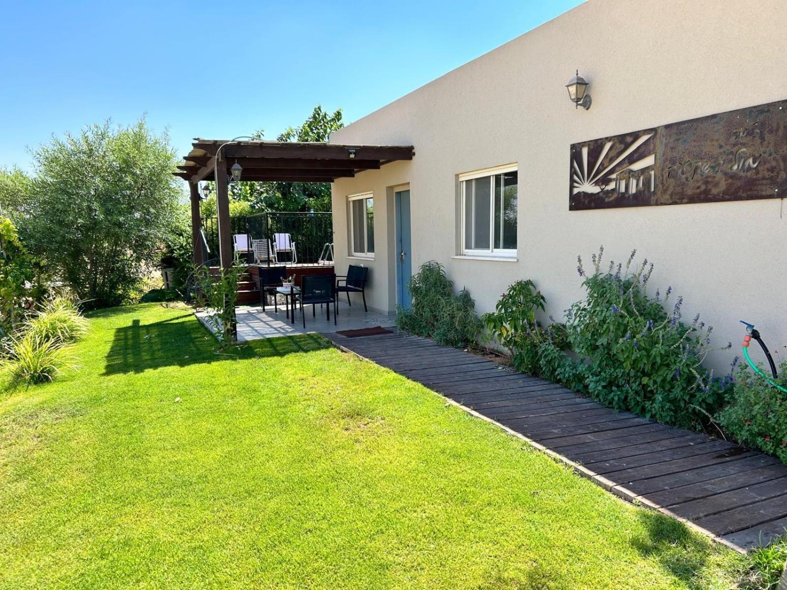 מול השקיעה Apartment Retamim